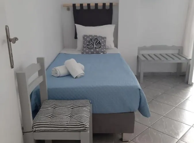 Maria In Paros 2-4 Persons